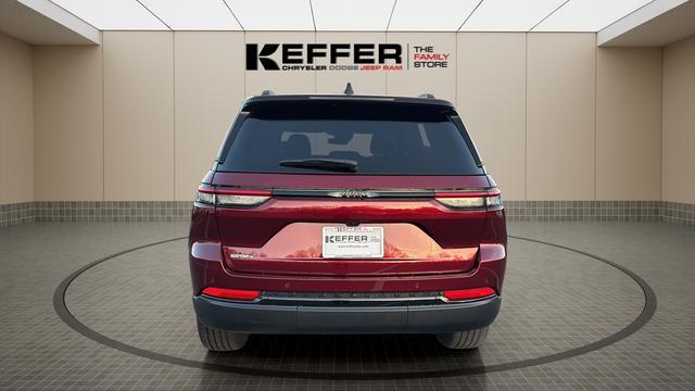 new 2025 Jeep Grand Cherokee car, priced at $39,625