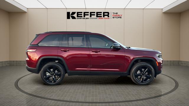new 2025 Jeep Grand Cherokee car, priced at $39,625