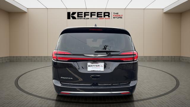 used 2024 Chrysler Pacifica car, priced at $25,900
