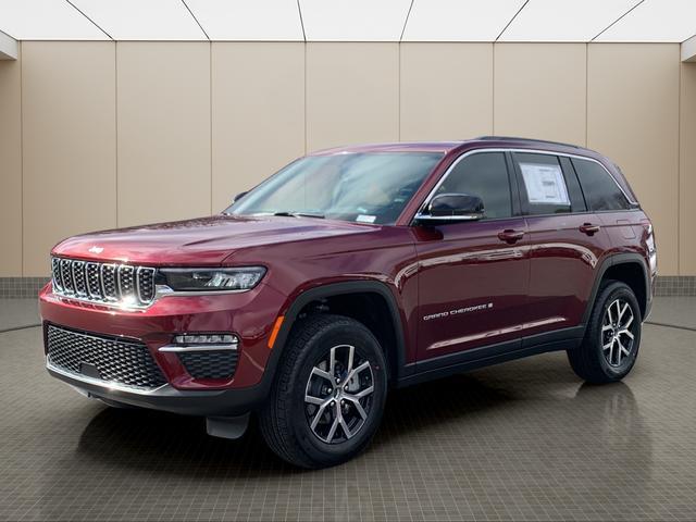 new 2025 Jeep Grand Cherokee car, priced at $40,010