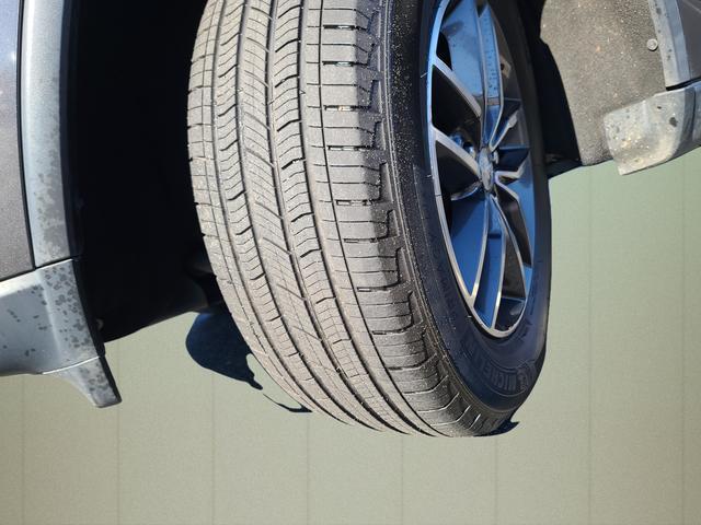 used 2018 Jeep Grand Cherokee car, priced at $18,800