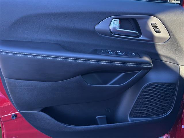 new 2026 Chrysler Pacifica car, priced at $41,655