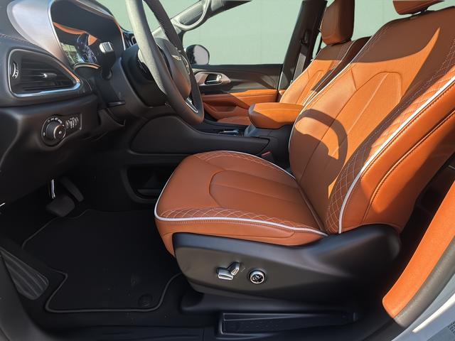 new 2026 Chrysler Pacifica car, priced at $51,165