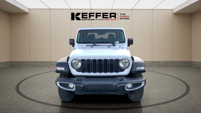 new 2026 Jeep Gladiator car, priced at $43,170
