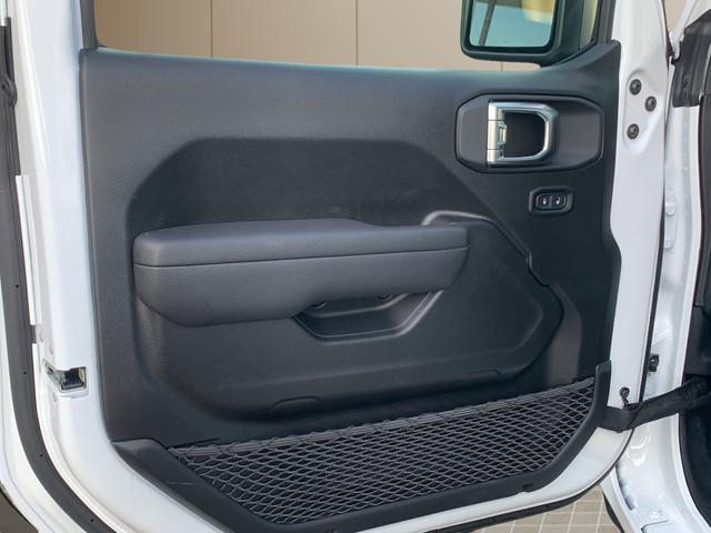 new 2026 Jeep Gladiator car, priced at $43,170