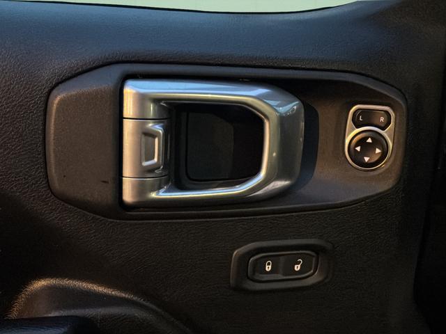 used 2021 Jeep Wrangler Unlimited car, priced at $26,194