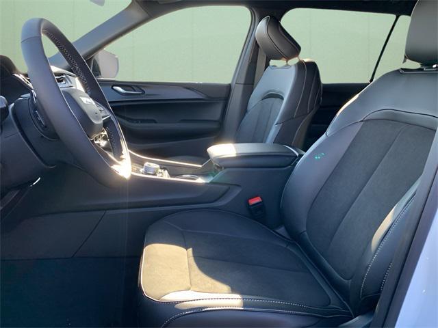 new 2025 Jeep Grand Cherokee L car, priced at $44,359