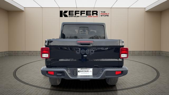 new 2026 Jeep Gladiator car, priced at $50,250