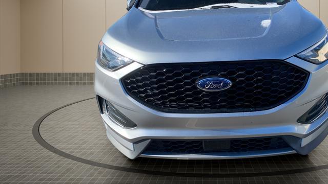 used 2024 Ford Edge car, priced at $25,000