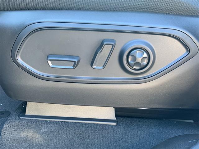 new 2025 Jeep Grand Cherokee car, priced at $34,530