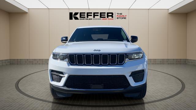 new 2025 Jeep Grand Cherokee car, priced at $33,530