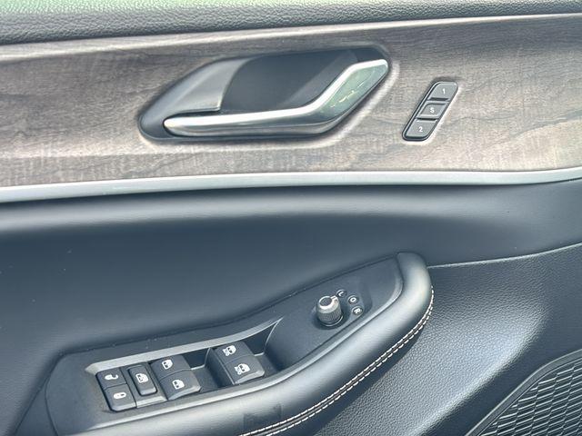 new 2025 Jeep Grand Cherokee L car, priced at $51,005