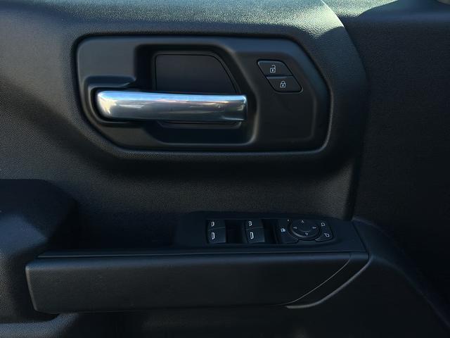 used 2023 Chevrolet Silverado 1500 car, priced at $31,000