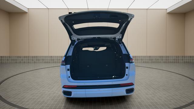 new 2025 Jeep Grand Cherokee L car, priced at $63,560