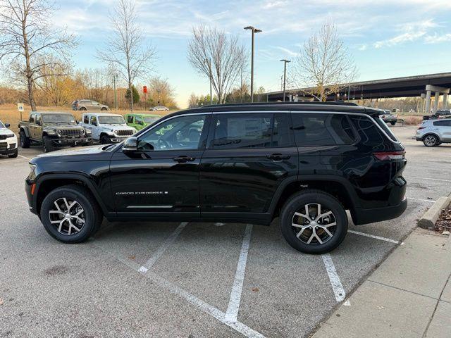 new 2025 Jeep Grand Cherokee L car, priced at $41,841