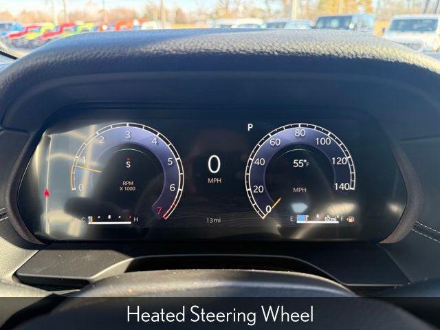 new 2025 Jeep Grand Cherokee car, priced at $43,572