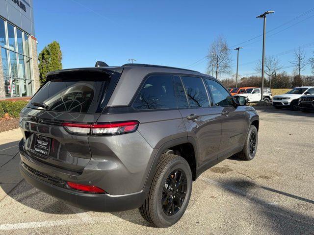 new 2025 Jeep Grand Cherokee car, priced at $41,647