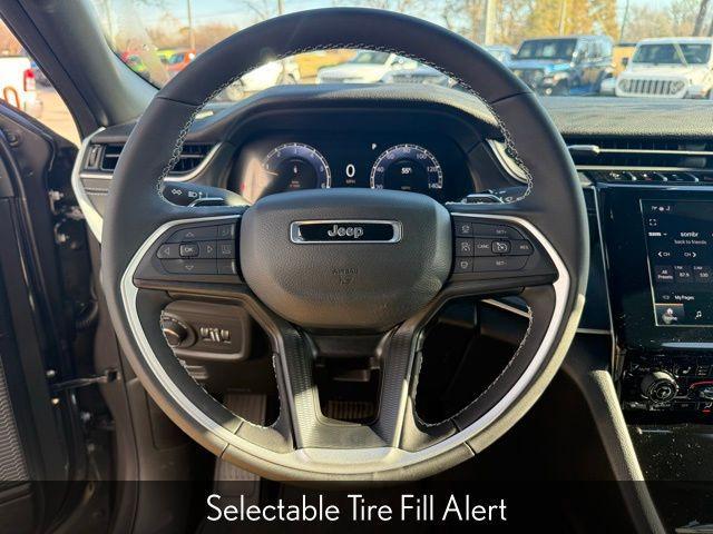 new 2025 Jeep Grand Cherokee car, priced at $43,572