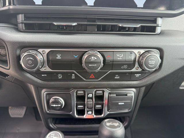 new 2026 Jeep Wrangler car, priced at $41,198