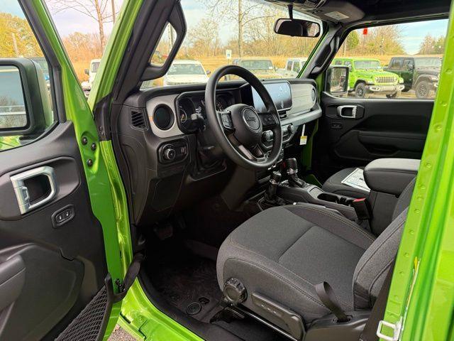 new 2026 Jeep Wrangler car, priced at $41,198