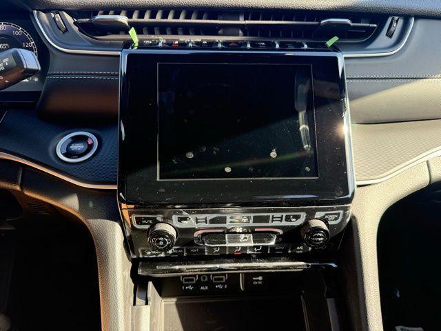 new 2025 Jeep Grand Cherokee car, priced at $39,722