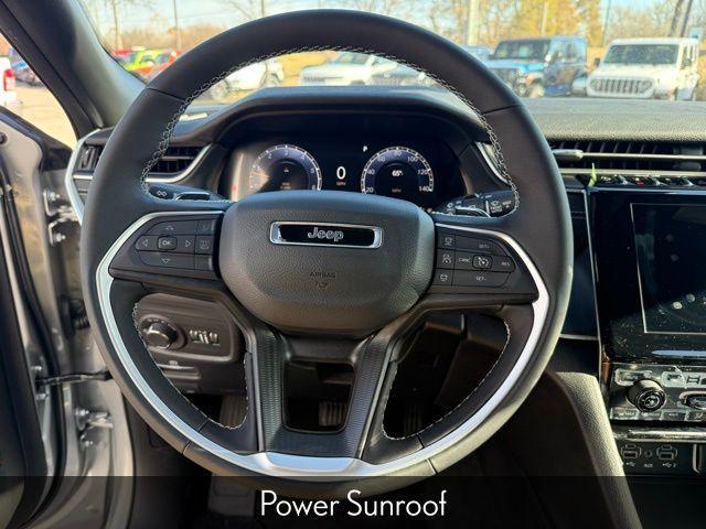 new 2025 Jeep Grand Cherokee car, priced at $41,687