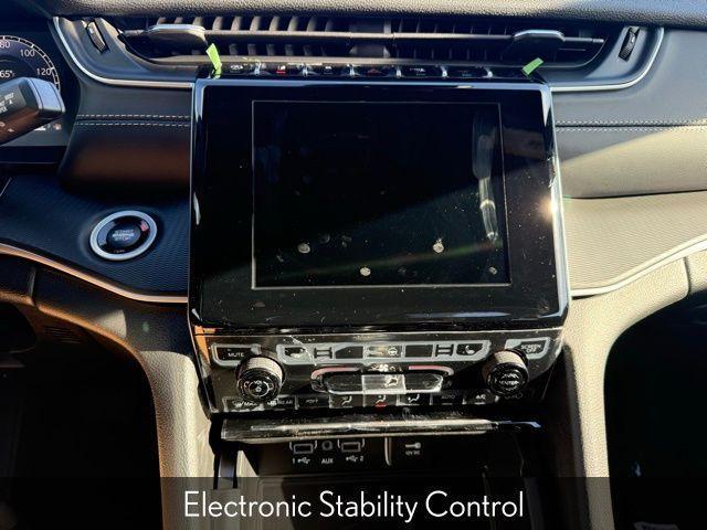 new 2025 Jeep Grand Cherokee car, priced at $41,687