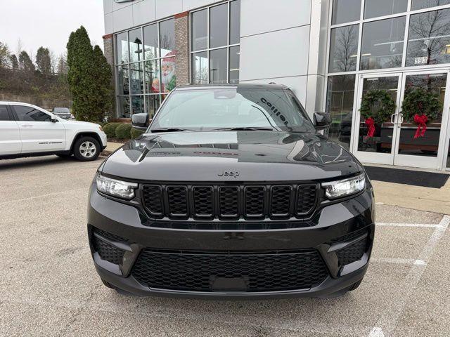 new 2025 Jeep Grand Cherokee car, priced at $39,687