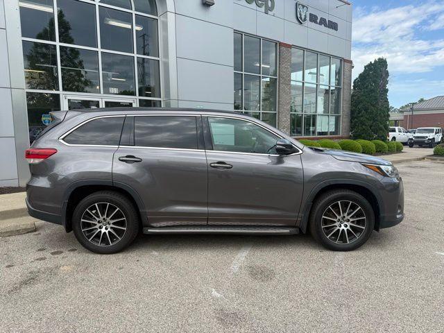 used 2018 Toyota Highlander car, priced at $18,761