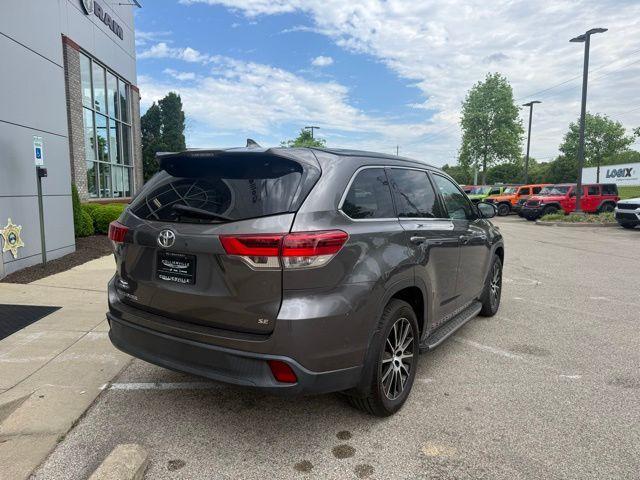 used 2018 Toyota Highlander car, priced at $18,761