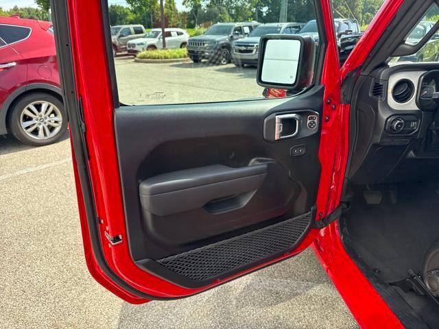 new 2025 Jeep Wrangler car, priced at $48,288