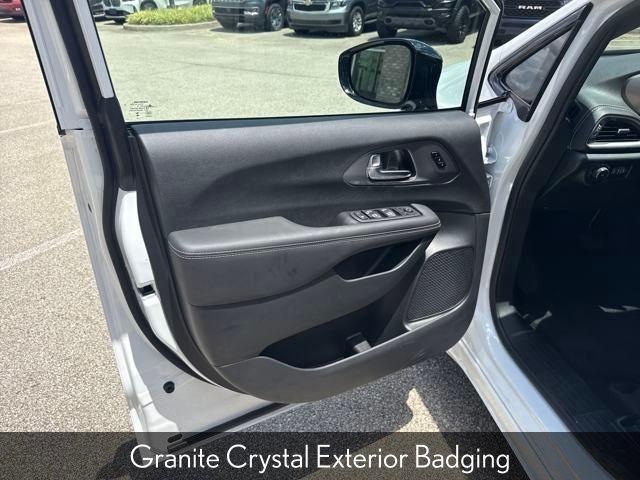 new 2025 Chrysler Pacifica car, priced at $48,161