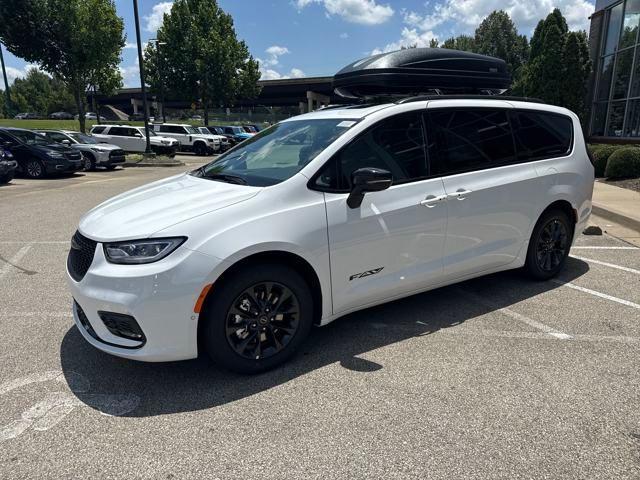 new 2025 Chrysler Pacifica car, priced at $49,545
