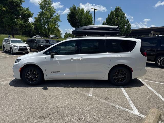 new 2025 Chrysler Pacifica car, priced at $49,545