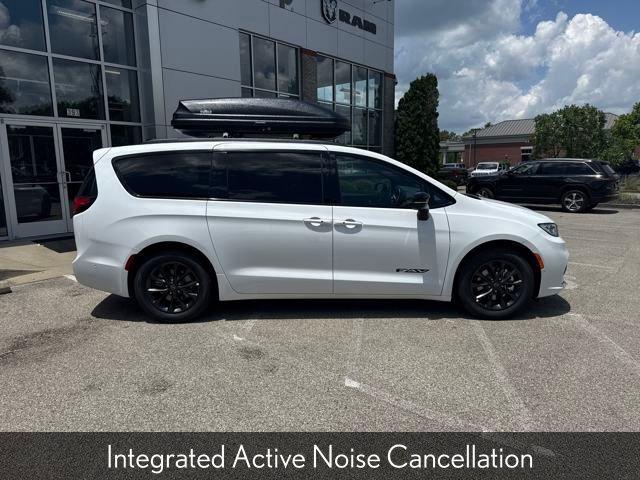 new 2025 Chrysler Pacifica car, priced at $48,161