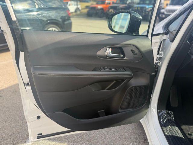 new 2026 Chrysler Pacifica car, priced at $46,505