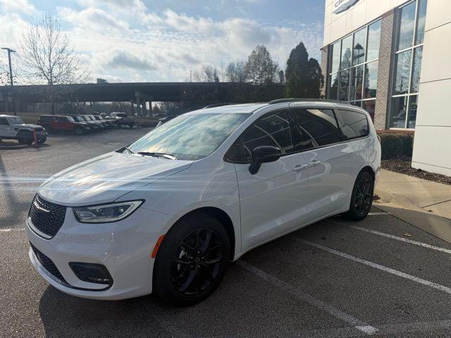 new 2026 Chrysler Pacifica car, priced at $46,505