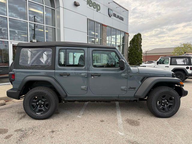 new 2026 Jeep Wrangler car, priced at $41,198