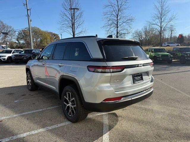 new 2025 Jeep Grand Cherokee car, priced at $44,499