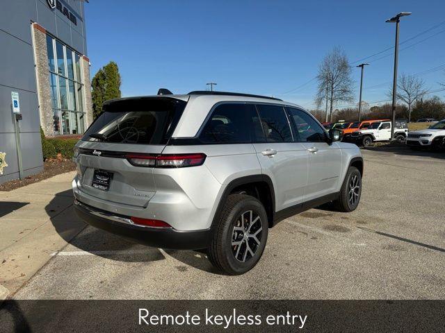 new 2025 Jeep Grand Cherokee car, priced at $47,249