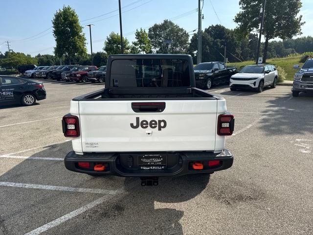 new 2025 Jeep Gladiator car, priced at $58,189