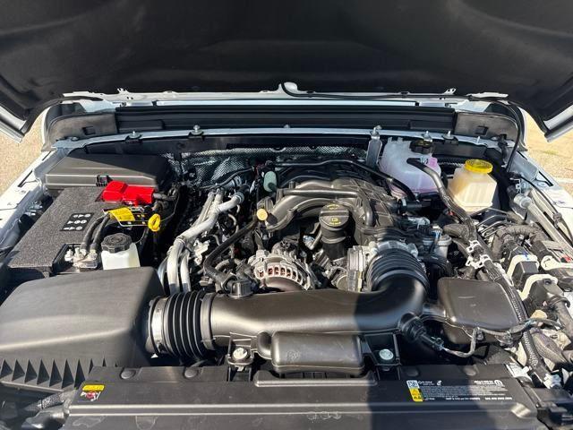 new 2025 Jeep Gladiator car, priced at $58,189