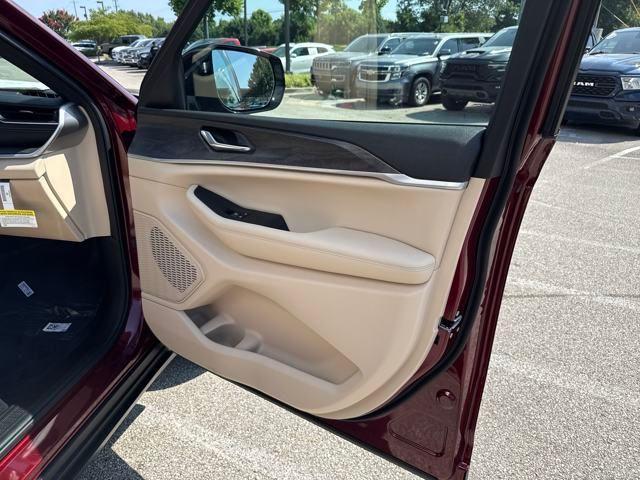 new 2025 Jeep Grand Cherokee L car, priced at $42,566