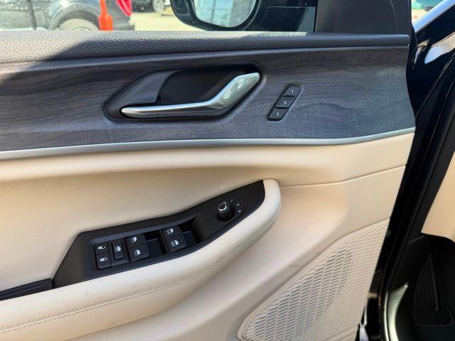 new 2025 Jeep Grand Cherokee car, priced at $46,999