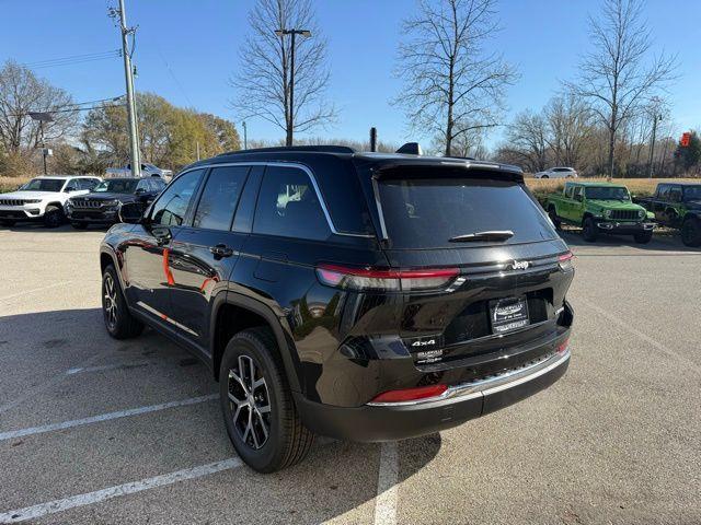 new 2025 Jeep Grand Cherokee car, priced at $44,499