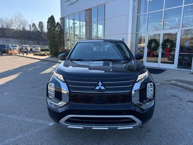 used 2024 Mitsubishi Outlander car, priced at $22,897