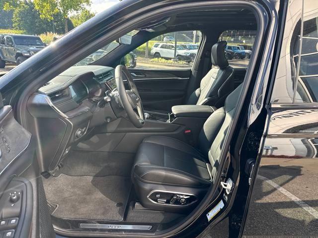 new 2025 Jeep Grand Cherokee car, priced at $64,911