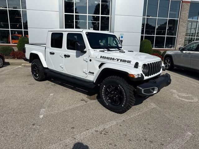 new 2025 Jeep Gladiator car, priced at $44,821