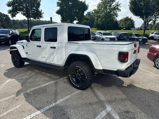 new 2025 Jeep Gladiator car, priced at $44,821