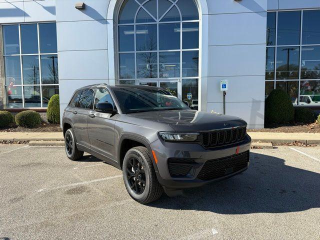 new 2025 Jeep Grand Cherokee car, priced at $39,722